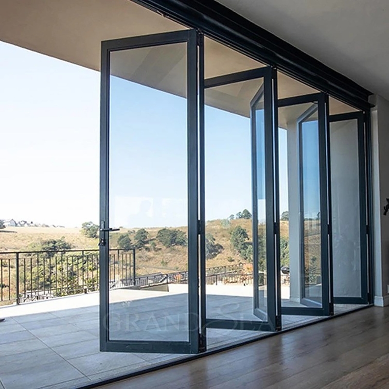 1.4mm Wanddicke Aluminiumglas Patio Akkordeon Tür für moderne Sicherheitslösung
